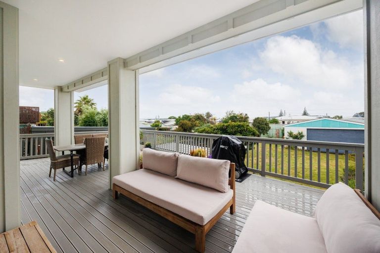 Photo of property in 9 Roore Street, Foxton Beach, Foxton, 4815