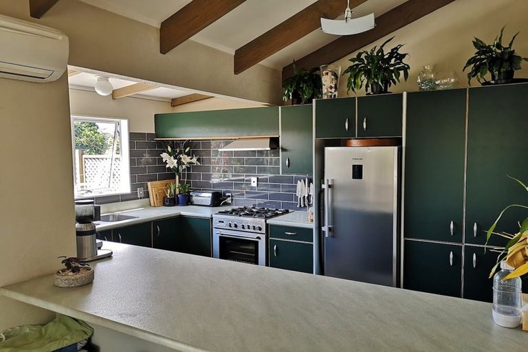 Photo of property in 19 Jay Court, Botany Downs, Auckland, 2010