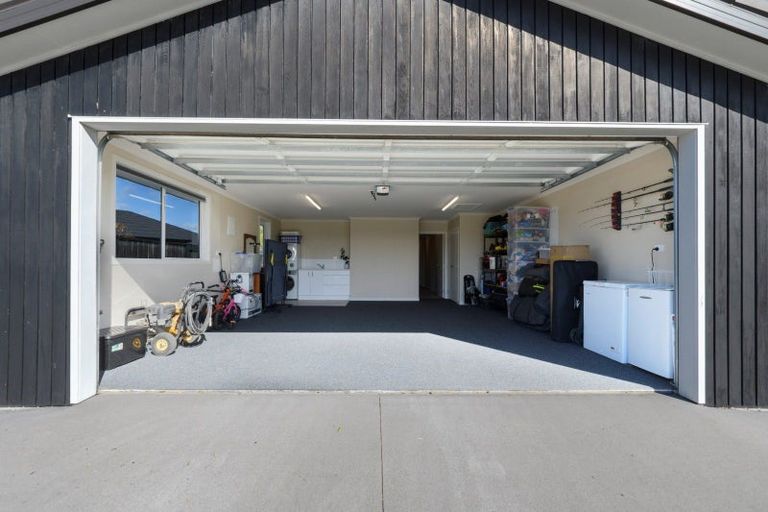Photo of property in 28 Rotomanu Place, Pyes Pa, Tauranga, 3112