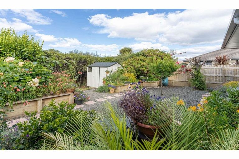 Photo of property in 17 Charlotte Kemp Drive, Kerikeri, 0230