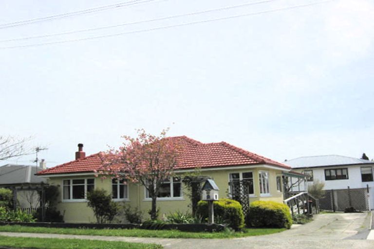 Photo of property in 12 Sadlier Street, Stoke, Nelson, 7011