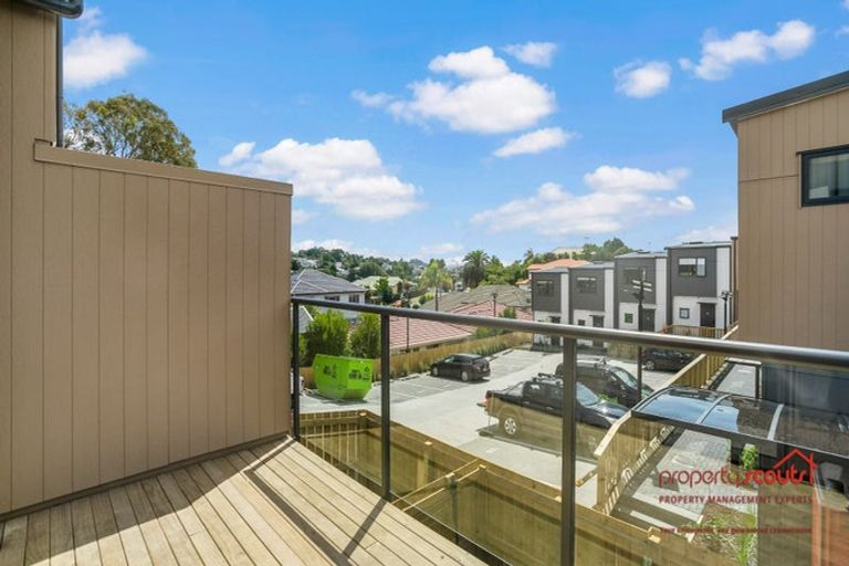 Photo of property in 4/694 Whangaparaoa Road, Stanmore Bay, Whangaparaoa, 0932