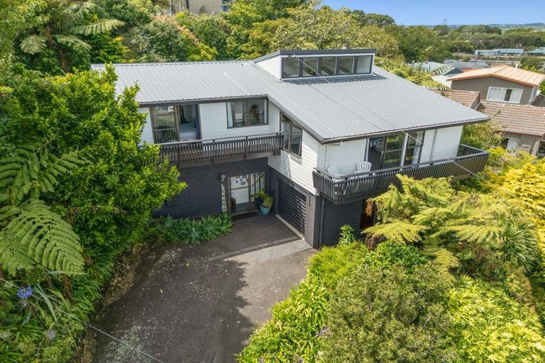 Photo of property in 6 Crownhill Street, Spotswood, New Plymouth, 4310