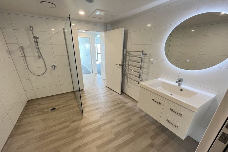 Photo of property in 203/9 East Street, Papakura, 2110