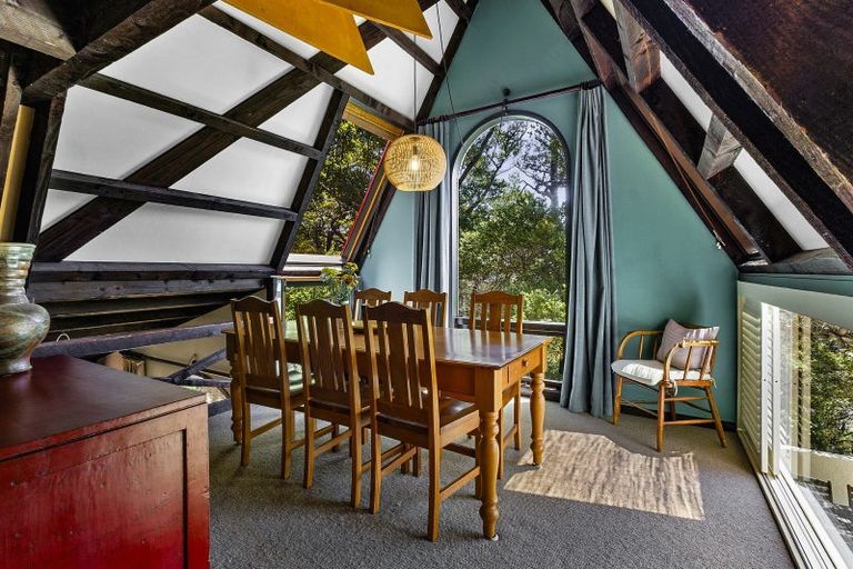 Photo of property in 74 Chatsworth Road, Silverstream, Upper Hutt, 5019