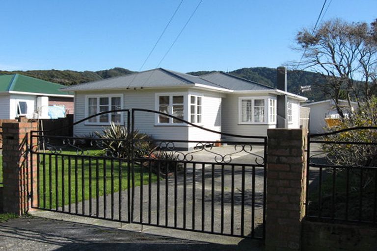 Photo of property in 103 Moohan Street, Wainuiomata, Lower Hutt, 5014