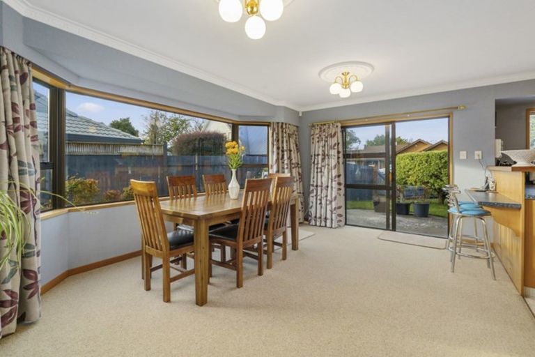 Photo of property in 7 Ashburn Lane, Awapuni, Palmerston North, 4412