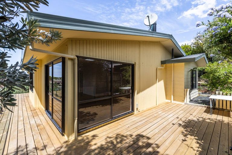 Photo of property in 16 Kokako Place, Taradale, Napier, 4112