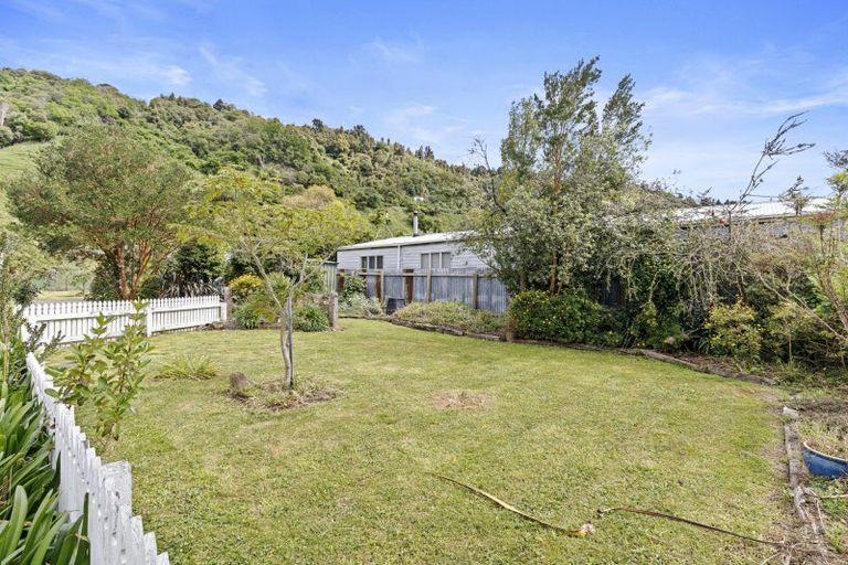Photo of property in 21 Broadway, Mangaweka, 4797