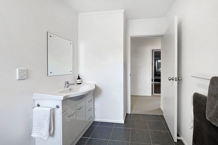 Photo of property in 6 Yasmin Lane, Kinloch, Taupo, 3377