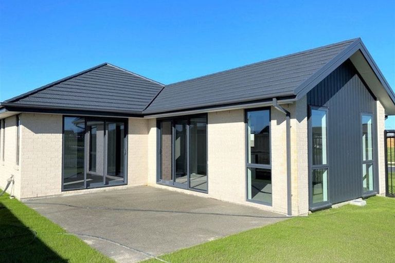 Photo of property in 4 Oriel Way, Rolleston, 7614