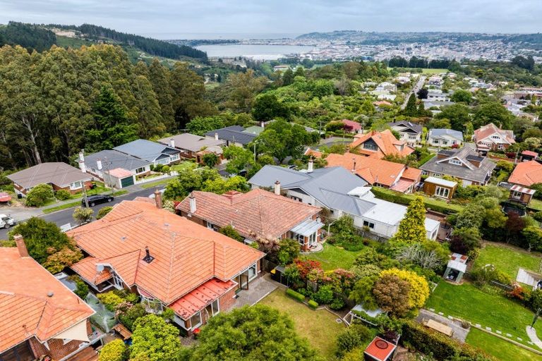 Photo of property in 21 Grandview Crescent, Opoho, Dunedin, 9010