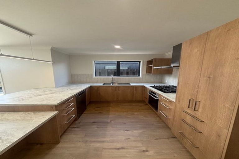 Photo of property in 38 Puketutu Drive, Te Kauwhata, 3710