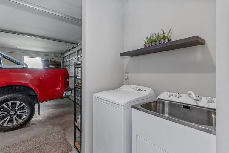 Photo of property in 5 Grace Close, Aidanfield, Christchurch, 8025