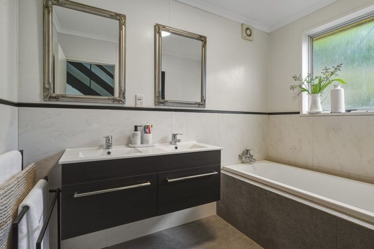 Photo of property in 37 Gresham Street, Tainui, Dunedin, 9013