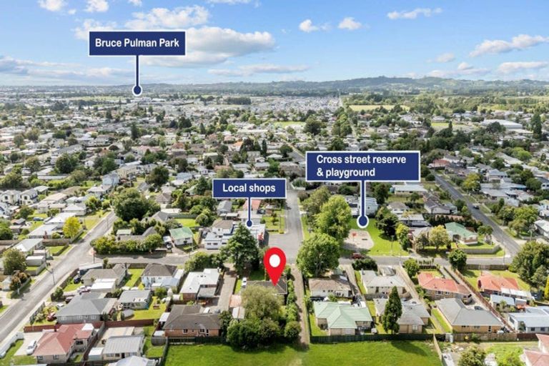 Photo of property in 12 Cross Street, Papakura, 2110