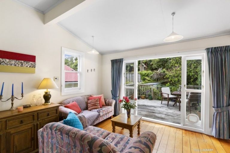 Photo of property in 28 Hohiria Road, Hataitai, Wellington, 6021