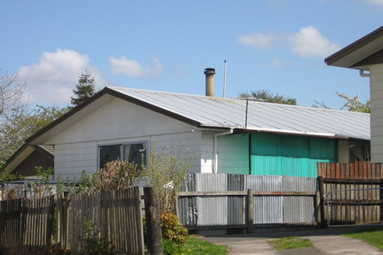 Photo of property in 20 Crystal Place, Pukehangi, Rotorua, 3015