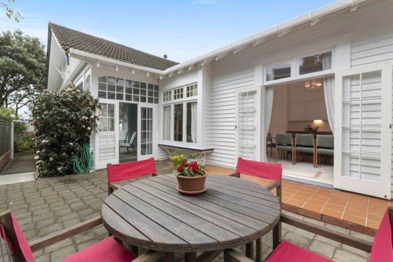 Photo of property in 4 Dundas Street, Seatoun, Wellington, 6022