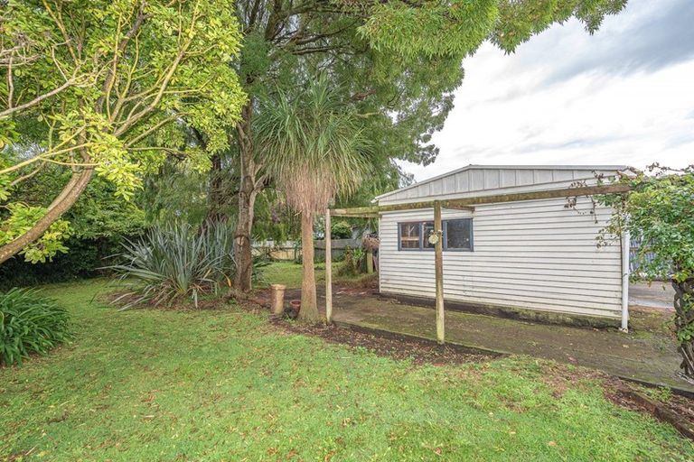 Photo of property in 3 Abbot Street, Gonville, Whanganui, 4501