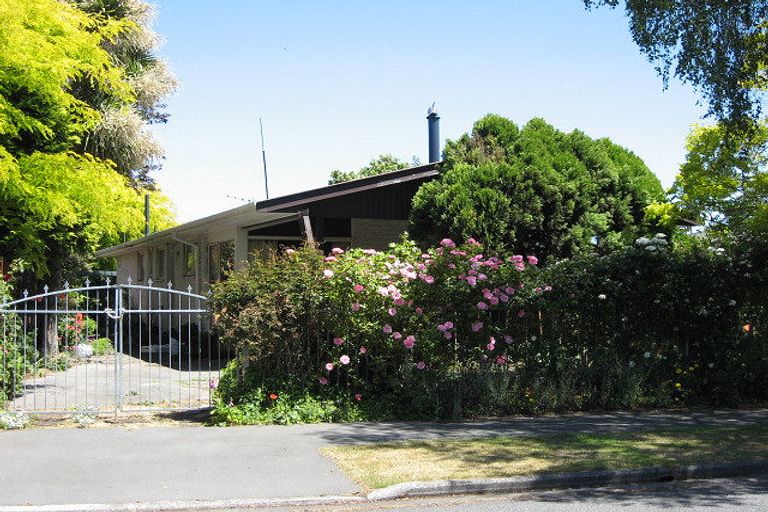 Photo of property in 31 Cottonwood Street, Parklands, Christchurch, 8083