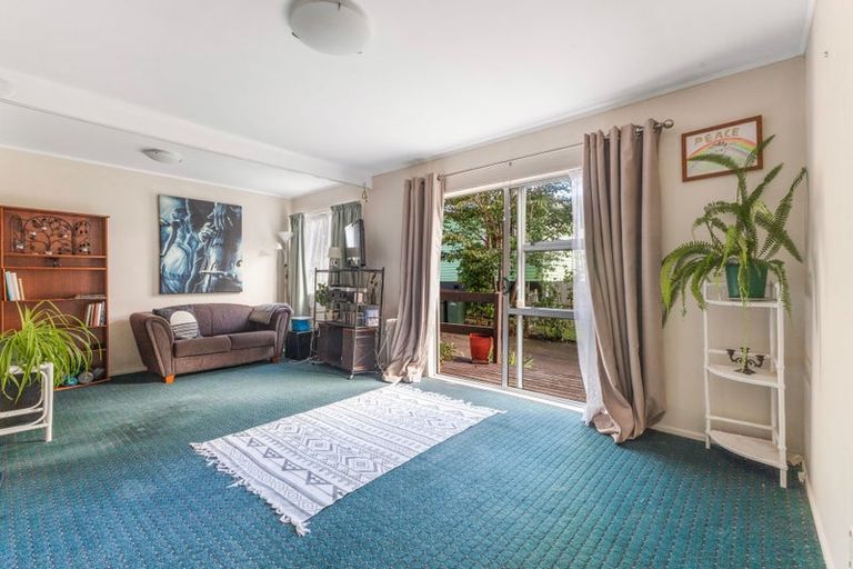 Photo of property in 117b Seaview Road, Westown, New Plymouth, 4310