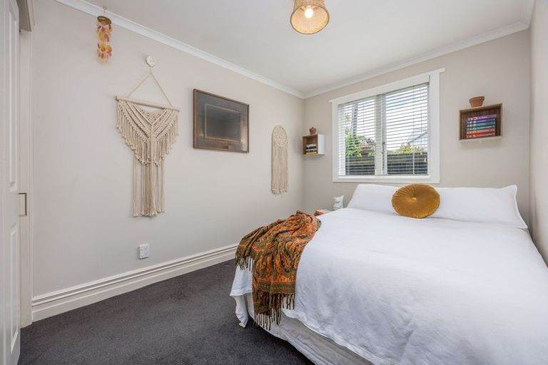 Photo of property in 22a Te Atatu Road, Te Atatu South, Auckland, 0610