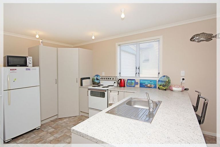 Photo of property in 13 Nelson Street, Foxton Beach, Foxton, 4815