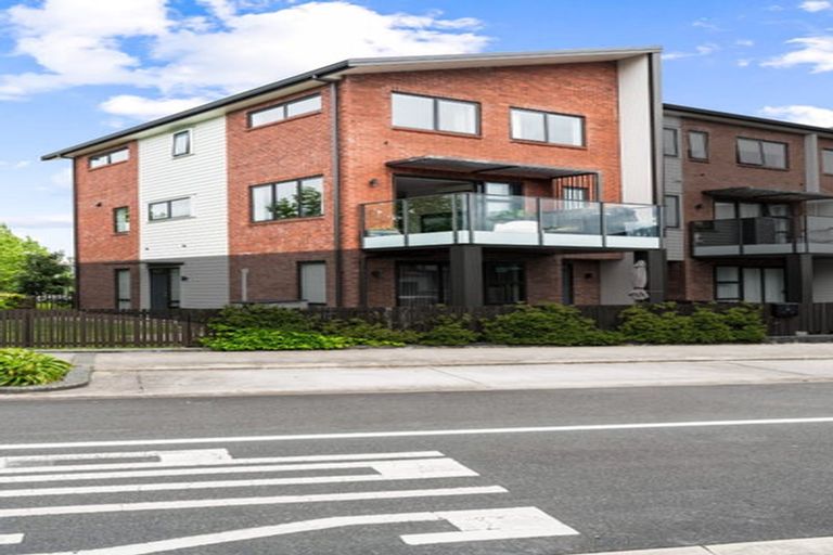 Photo of property in 1 Danga Lane, Hobsonville, Auckland, 0616
