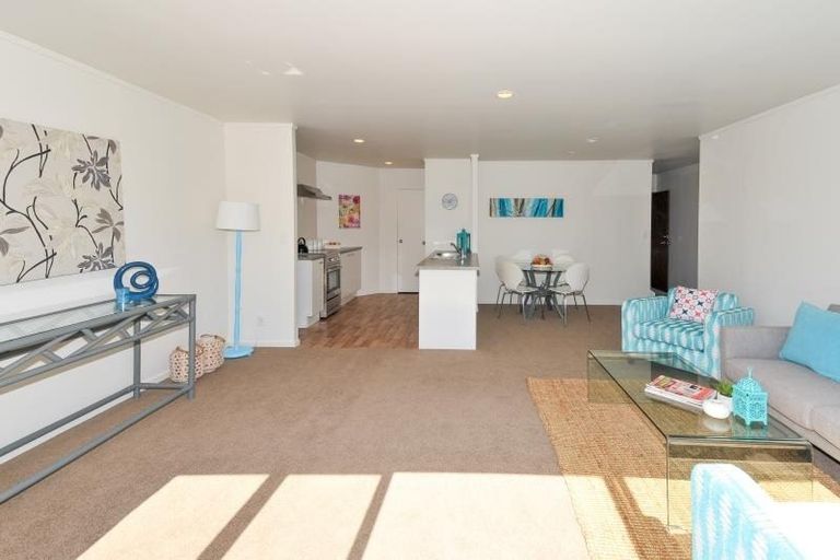 Photo of property in 17/41 Waipa Street, Birkenhead, Auckland, 0626