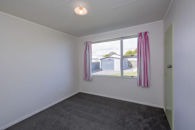 Photo of property in 20 Temuera Street, Otaki, 5512