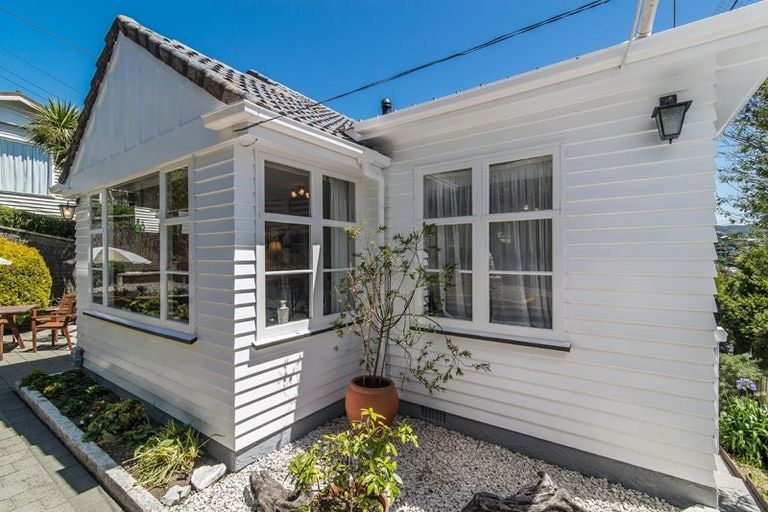 Photo of property in 6 Croydon Street, Karori, Wellington, 6012