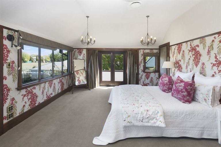 Photo of property in 283 Papanui Road, Merivale, Christchurch, 8052