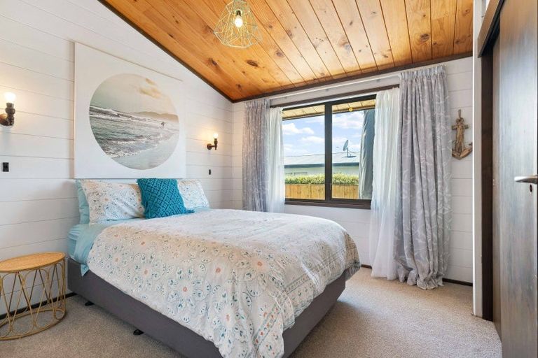 Photo of property in 117 Weka Street, Whangamata, 3620