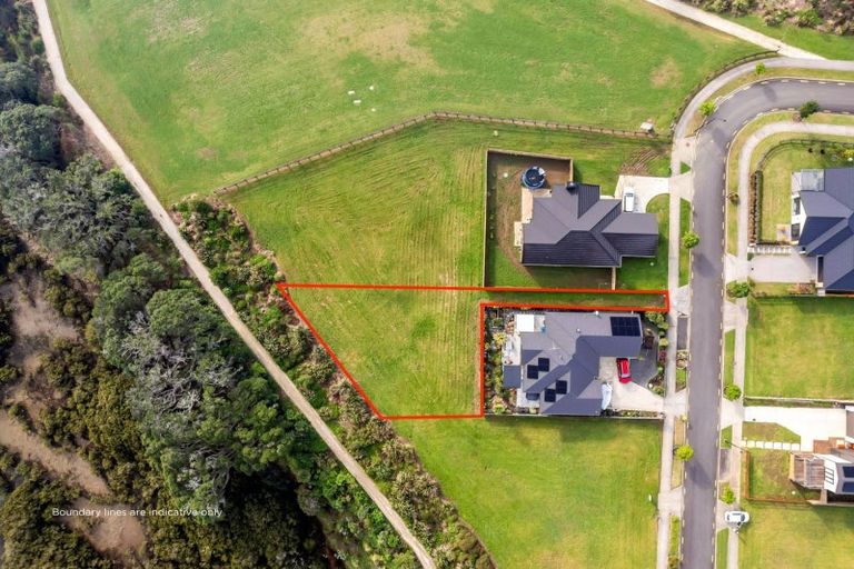 Photo of property in 71 Tahuna Minhinnick Drive, Glenbrook, 2681