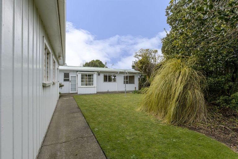 Photo of property in 116 Centennial Avenue, Waitara, 4320