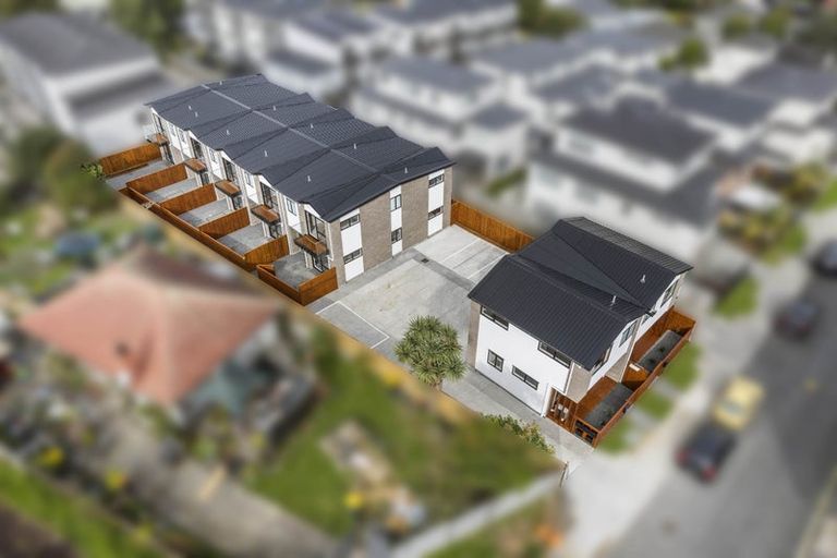 Photo of property in 7c Gladfield Lane, Te Atatu Peninsula, Auckland, 0610