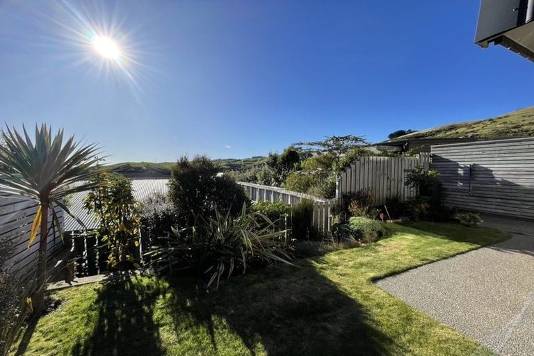 Photo of property in 15 Lacebark Lane, Woodridge, Wellington, 6037