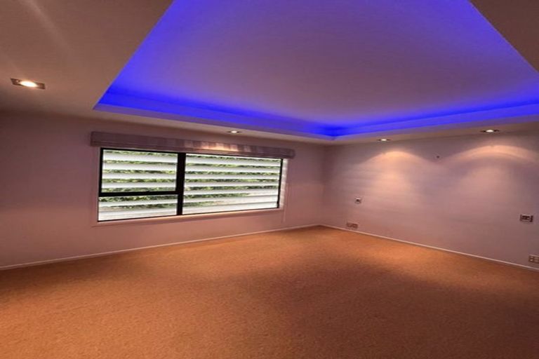 Photo of property in 1/15a Takutai Avenue, Bucklands Beach, Auckland, 2012