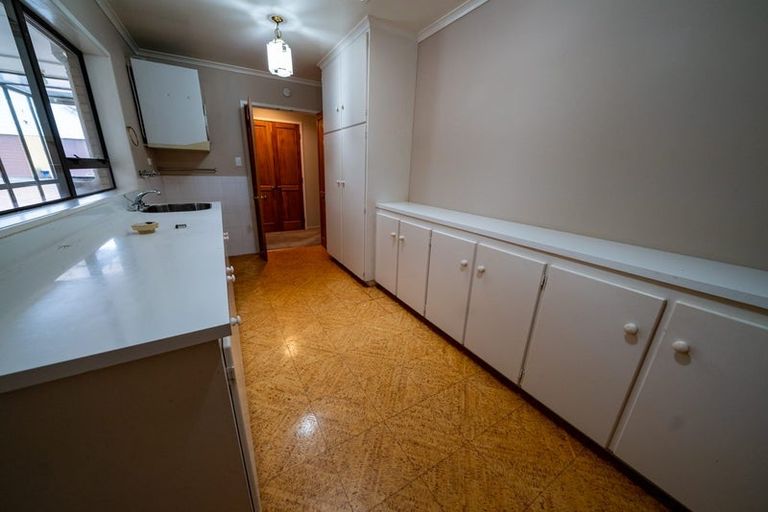 Photo of property in 248 Red Hills Road, Massey, Henderson, 0782