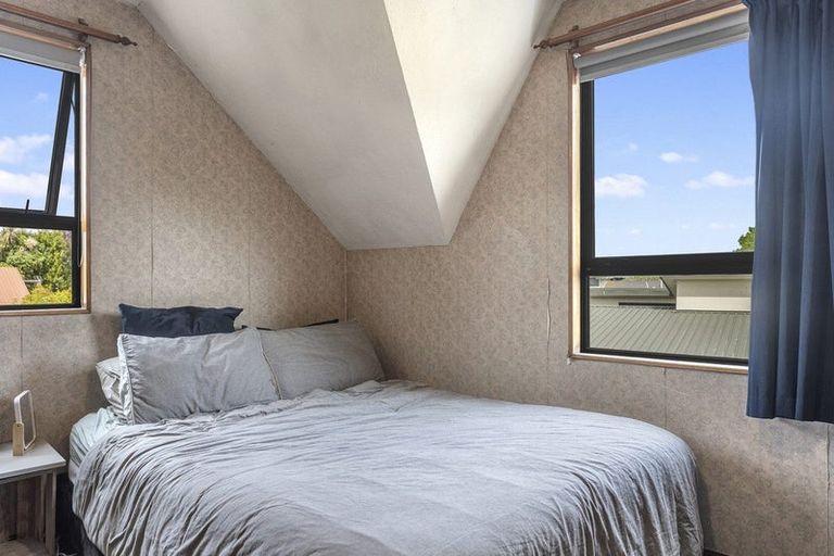 Photo of property in 5 Siska Place, Upper Riccarton, Christchurch, 8041