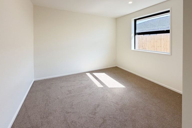 Photo of property in 1 Archibald Place, Halswell, 8025