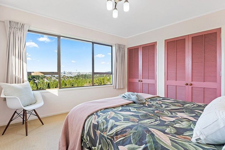 Photo of property in 38 Balmain Road, Chatswood, Auckland, 0626