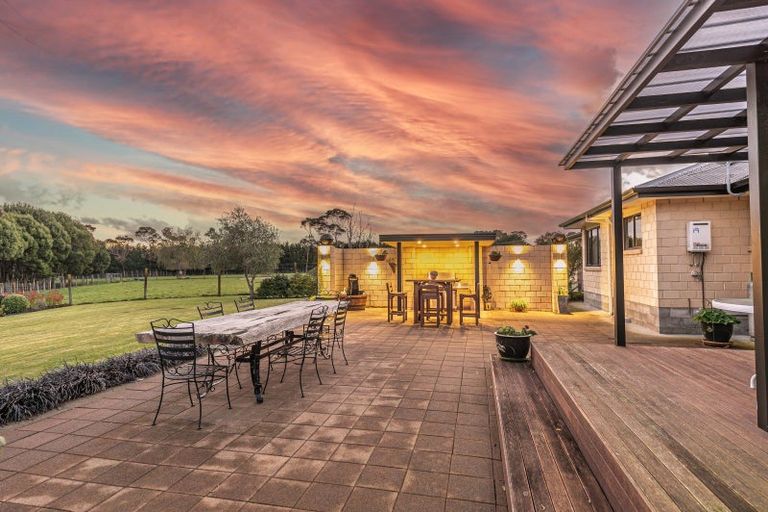 Photo of property in 298 No 2 Line, Okoia, Whanganui, 4572