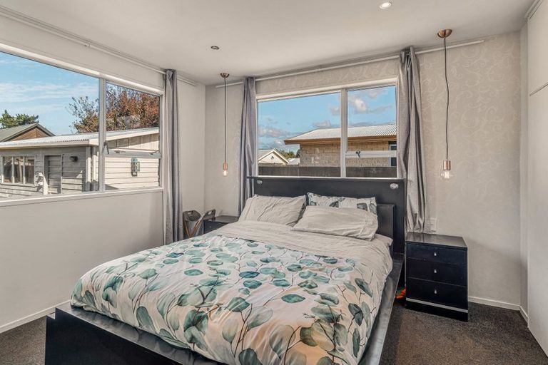 Photo of property in 11 Cowes Street, Avondale, Christchurch, 8061