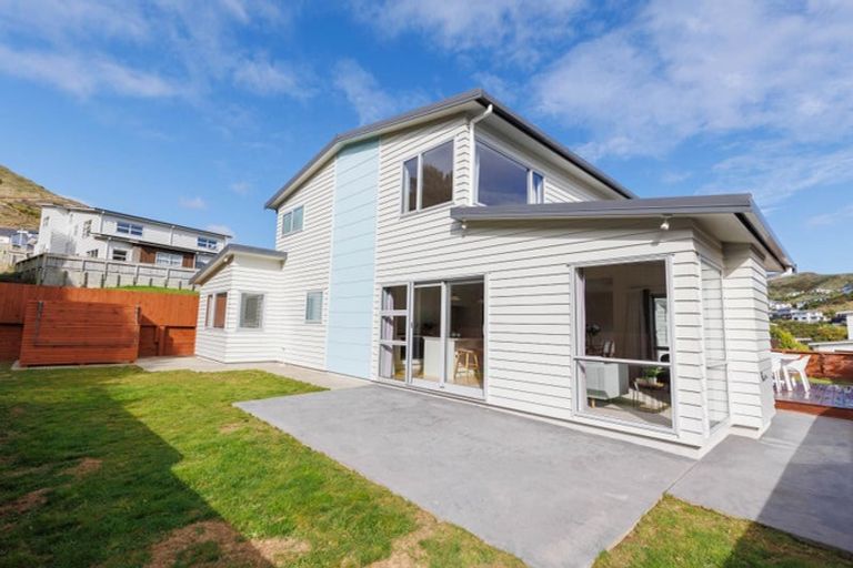 Photo of property in 11 Crompton Avenue, Churton Park, Wellington, 6037