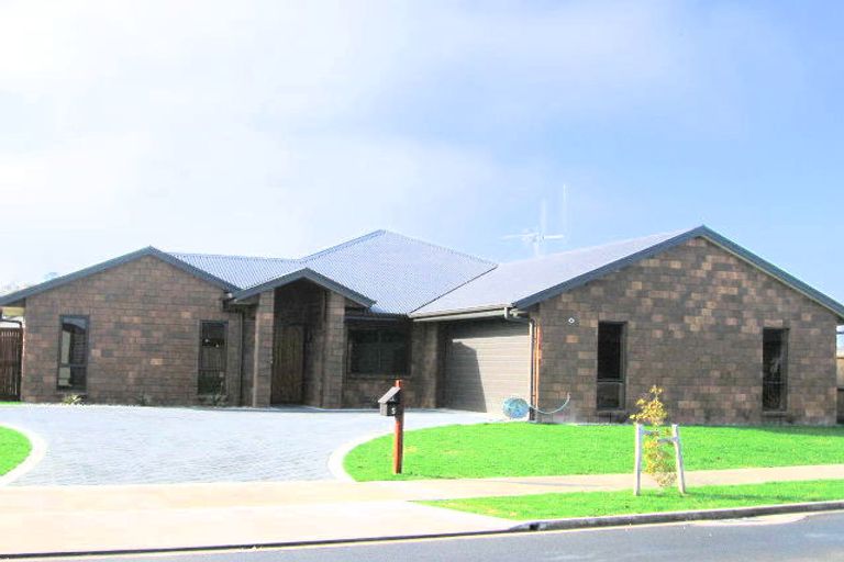 Photo of property in 5 Lockhart Place, Rototuna, Hamilton, 3210