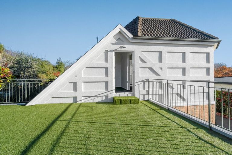 Photo of property in 2/53 Hamilton Avenue, Ilam, Christchurch, 8041