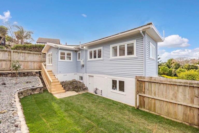 Photo of property in 23 Korotaha Terrace, Rothesay Bay, Auckland, 0630