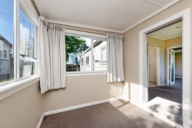 Photo of property in 1/86 Gardner Avenue, New Lynn, Auckland, 0600